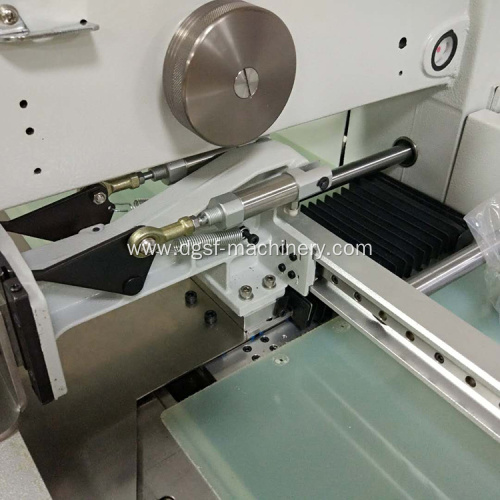 Automatic Industrial Pattern Sewing Machine For Leather Bag Shoes Sofa DS-4020